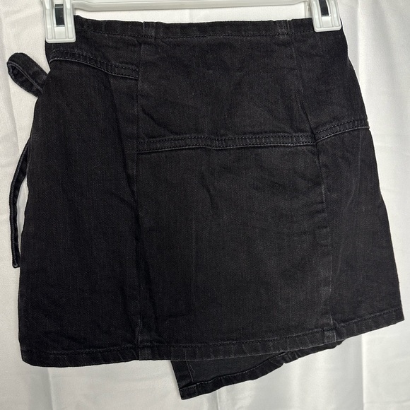 BDG Black Demin Wrap Mini Skirt - Picture 4 of 7